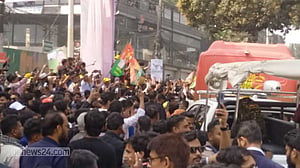 তারেকের সমাবেশে মিছিলের ভিডিও করার সময় পড়ে গিয়ে কিশোরের মৃত্যু