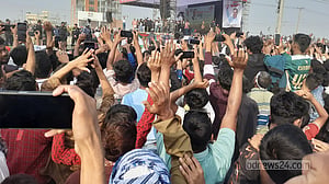 সিরাজগঞ্জে জনসভা মঞ্চে তারেক রহমান