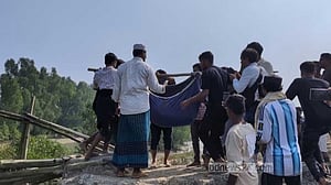টেকনাফ সীমান্তে মাইন বিস্ফোরণে যুবক আহত