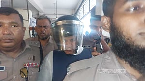 সাবেক এমপি আফজালকে গ্রেপ্তার দেখানো হল বঙ্গবাজারে আগুনের মামলায়