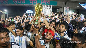 এমন জয়ের পর ঢাবি ক্যাম্পাসে আর্জেন্টিনা সমর্থকদের উল্লাস