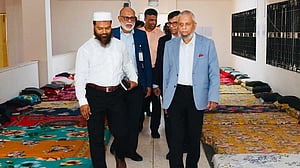 হজ ক্যাম্পে প্রবাসীদের জন্য ১০০ শয্যার আবাসন হবে: প্রবাসীকল্যাণ মন্ত্রী