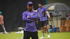 জিম্বাবুয়েতে ব্যর্থতায় অনুশীলন ম্যাচ না থাকার দায় দিলেন আশরাফুল