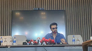 ঢাকায় এসে নতুন অ্যালবামের খবর দিলেন আতিফ আসলাম