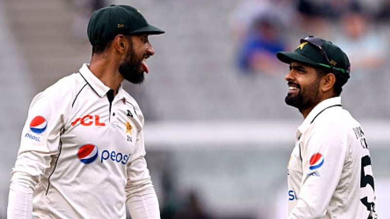 বরখাস্ত মাসুদ, আবার পাকিস্তানের টেস্ট অধিনায়ক বাবর