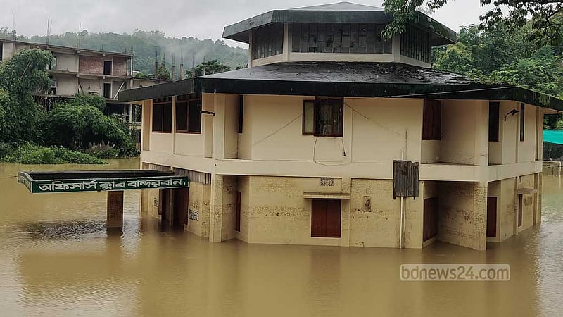 বন্যা: বান্দরবানে ৭০ শতাংশ এলাকা প্লাবিত, ক্ষতিগ্রস্ত সাড়ে ১২ হাজার পরিবার