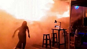 ব্যাংককে বারে ভয়াবহ আগুন, নিহত ২৭