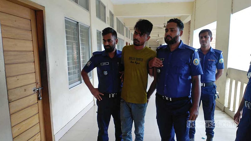 মৃত্যুর গুজবে থানায় হামলা-ভাঙচুর, সেই রিয়াজ চুরি মামলায় জেলে