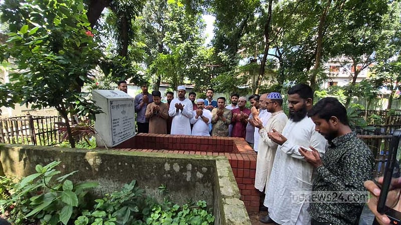 গোয়ার্তুমি বাদ দিয়ে শিক্ষার্থীদের সঙ্গে বসুন, সরকারকে নাসীরুদ্দীন পাটওয়ারী