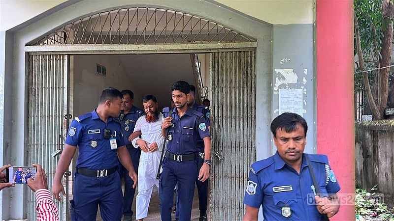 নকল সরবরাহের দায়ে মাদ্রাসা শিক্ষক কারাগারে, বাতিল ৫ পরীক্ষার্থীর পরীক্ষা