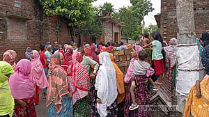 চাঁপাইনবাবগঞ্জে বিদ্যুৎস্পৃষ্টে দাদি-নাতনিসহ প্রাণ গেল ৩ জনের