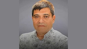 চট্টগ্রাম জেলা পরিষদের প্রশাসকের দায়িত্বে বিএনপি নেতা শামীম