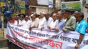 এনসিটি-সিসিটি বিদেশিদের দিলে সারাদেশে প্রতিরোধের ঘোষণা ‘বন্দর রক্ষা কমিটির’