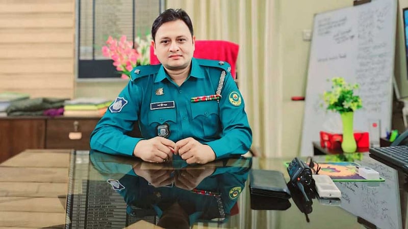 ১৮ দিনের মধ্যে সিএমপির সদরঘাট থানার ওসি প্রত্যাহার, নেপথ্যে কি?