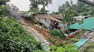 রোহিঙ্গা ক্যাম্পে ফের পাহাড় ধস, তরুণী নিহত