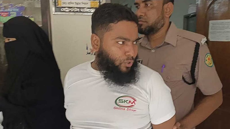 ডেইলি স্টারে হামলার মামলা: আসামি সাইফুল দুই দিনের রিমান্ডে