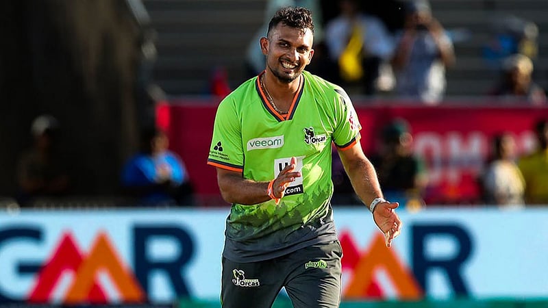 শেষ ওভারে ডাবল হ্যাটট্রিকে নাটকীয় জয়ের নায়ক শানাকা