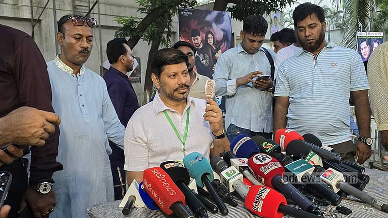 শিল্পী সমিতির ভোট: ‘আর্জেন্টিনার ম্যাচের আগেই’ ফল ঘোষণার আশা নির্বাচন কমিশনারের