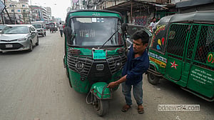 গ্যাস সংকটে ফিলিং স্টেশন