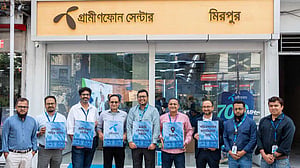 মিরপুরে গ্রামীণফোন সেন্টার চালু