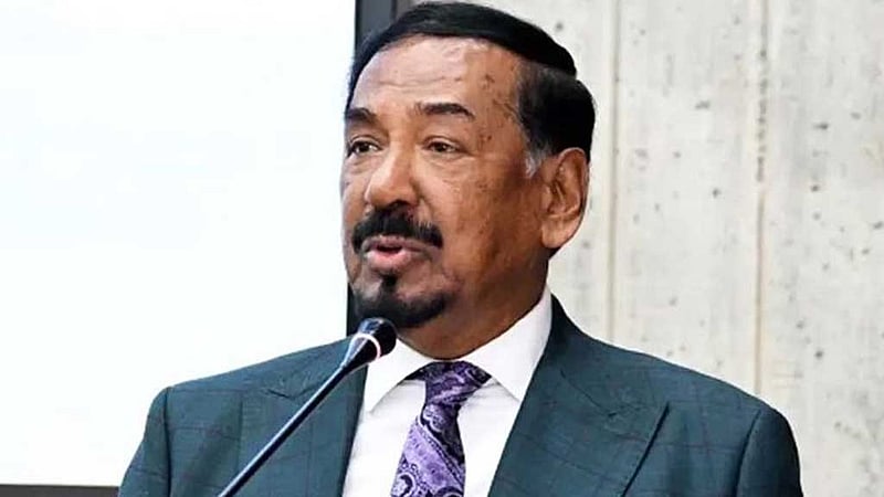 সংবাদ সম্মেলনে আসছেন স্পিকার