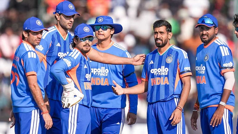 জিম্বাবুয়েকে গুঁড়িয়ে সিরিজ ভারতের