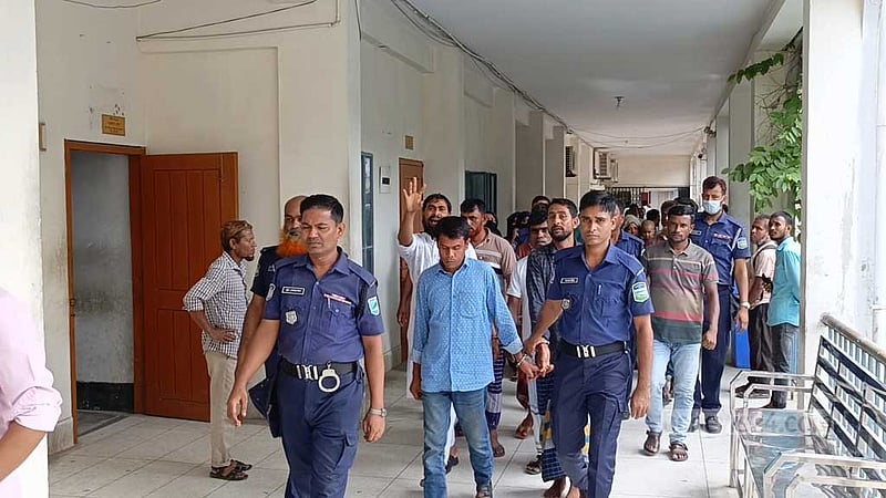 জামালপুরে গৃহবধূকে দলবেঁধে ধর্ষণ মামলায় ৭ জনের মৃত্যুদণ্ড