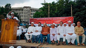 জুলাই অভ্যুত্থানের ‘সুবিধাভোগী’ বিএনপি ‘গাদ্দারি’ করছে: পরোয়ার
