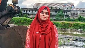 যশোরে ভৈরব নদে গোসল করতে নেমে তরুণী নিখোঁজ
