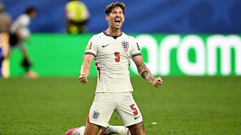 ইন্টার মিলানে যোগ দিলেন স্টোন্স