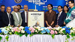 ‘কাগজের মানুষ’, তথ্যচিত্রে মফস্বল সাংবাদিকদের জীবনের গল্প