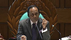নতুন রাষ্ট্রপতিকে শপথ পড়াবেন ভারপ্রাপ্ত স্পিকার