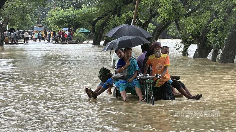 বন্যার পানিতে এখনও ডুবে সাজেক সড়ক, ‘অনিশ্চয়তায়’ পর্যটকদের ফেরা