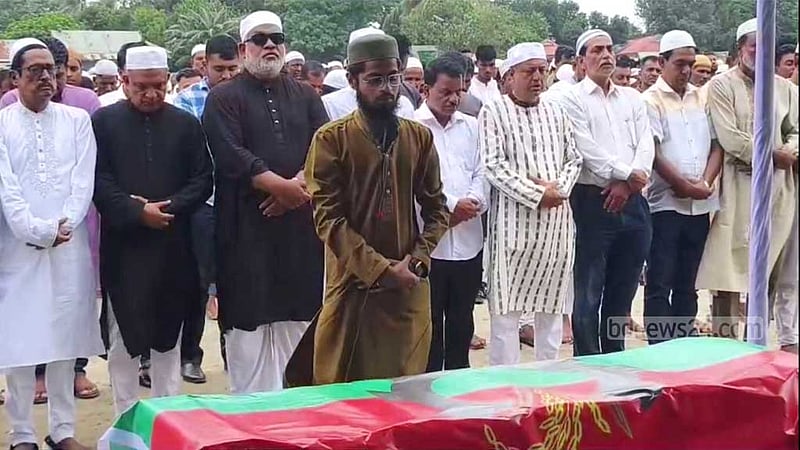 কিশোরগঞ্জে হামলায় নিহত বিএনপি নেতার দাফন, আটক ৩