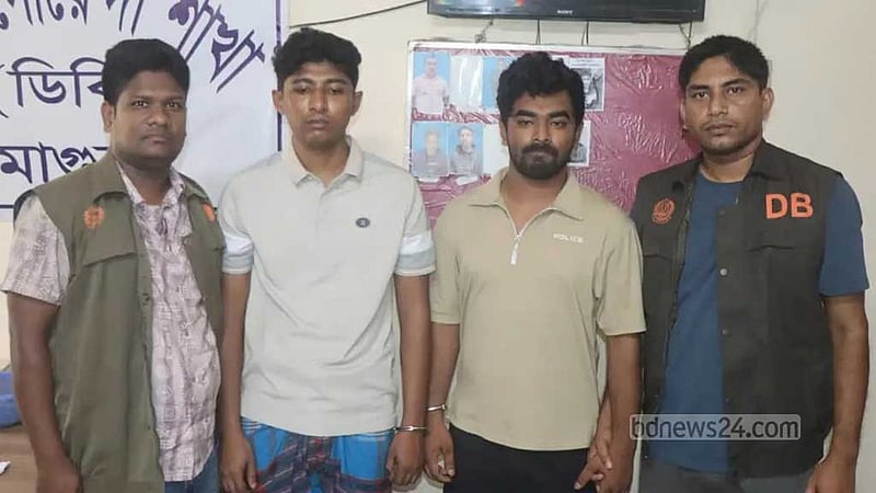 মাগুরায় অনলাইন জুয়া চক্রের ‘মাস্টার এজেন্টসহ’ গ্রেপ্তার ২