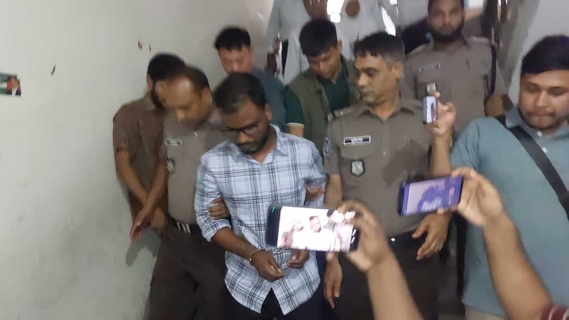 কাতার যাওয়ার সময় উগ্রবাদী সন্দেহে গ্রেপ্তার মামুন ৩ দিনের রিমান্ডে