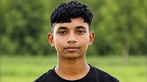 মানিকগঞ্জে পাটক্ষেতে কিশোর চালকের লাশ, হত্যার সন্দেহ