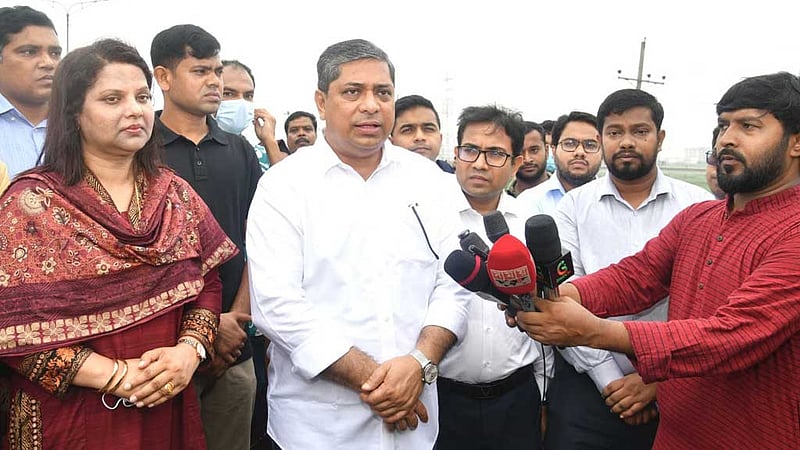 আমিনবাজার মহাসড়কের বর্জ্য সরানো হবে, লাগানো হবে নিমগাছ: মীর শাহে আলম