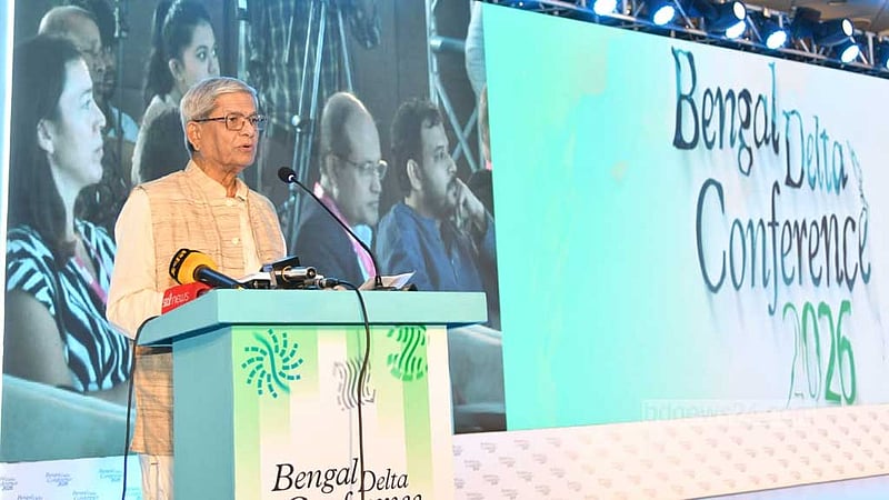 গণতন্ত্র শক্তিশালীকরণ ও অর্থনৈতিক পুনর্গঠনে সরকার কাজ করছে: মির্জা ফখরুল