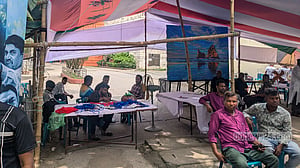 শিল্পী সমিতির ভোট শুরু, কেন্দ্র ফাঁকা ফাঁকা