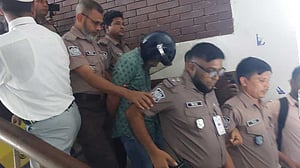 ঢাকায় স্ত্রী হত্যায় স্বামীর ফাঁসির রায়