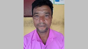 নড়াইলে ইউপি সদস্যকে কুপিয়ে হত্যা