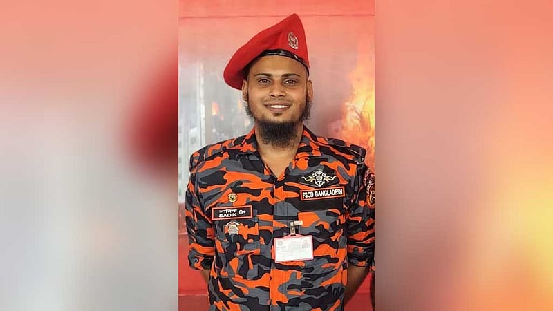 শীতলক্ষ্যায় নিখোঁজ ফায়ার সার্ভিসের ডুবুরি