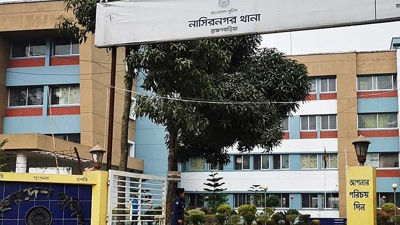 নাসিরনগরে বাড়ির সিঁড়িতে নবজাতক, এলাকায় কৌতুহল