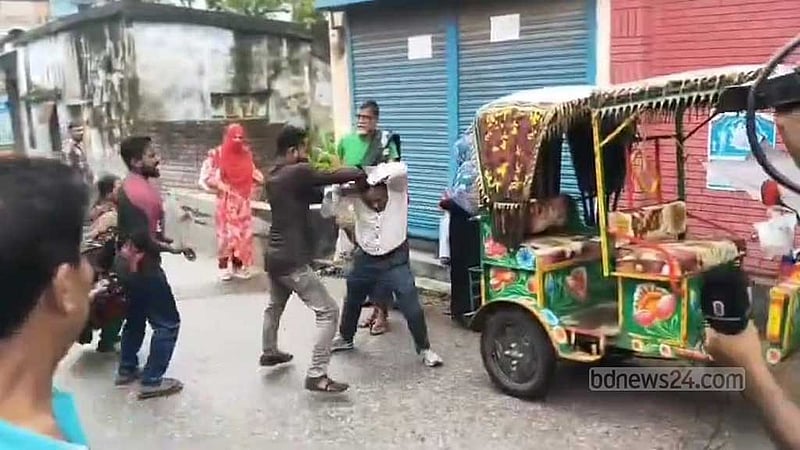 নাটোরে নবজাতকের মৃত্যুর পর হাসপাতালে ভাঙচুর