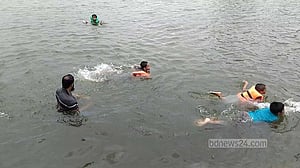 নোয়াখালীতে ৬ মাসে পানিতে ডুবে ৬৫ শিশুর মৃত্যু, বর্ষা এলেই বাড়ে আতঙ্ক