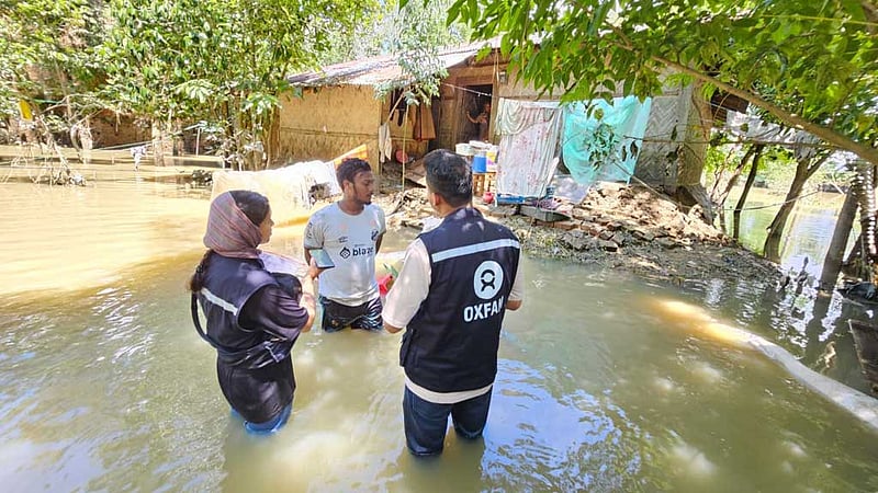 বন্যায় ক্ষতিগ্রস্তদের জন্য কোটি টাকার বেশি বরাদ্দ অক্সফ্যামের