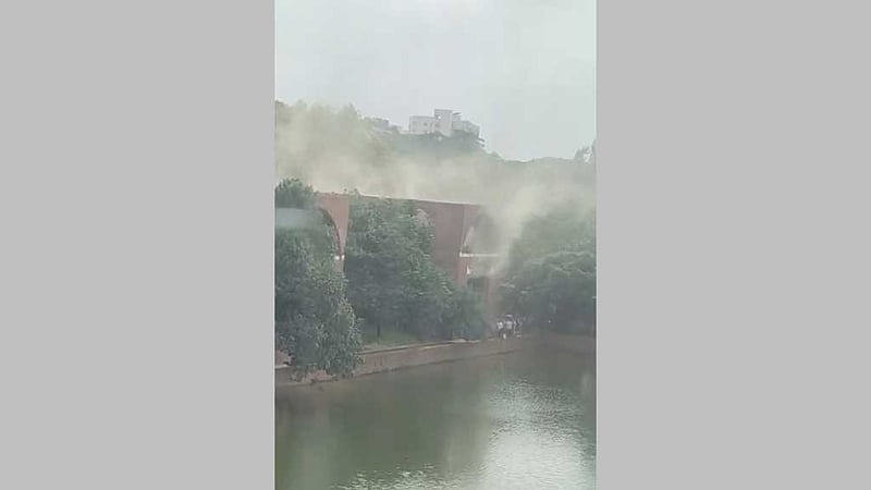 সংসদ ভবনে আগুন, তদন্ত কমিটি গঠনের নির্দেশ