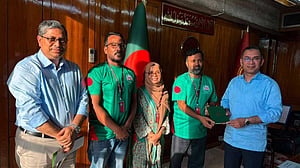 প্রধানমন্ত্রীর সঙ্গে ‘বিডি ক্লিন’ প্রতিনিধিদের সাক্ষাৎ