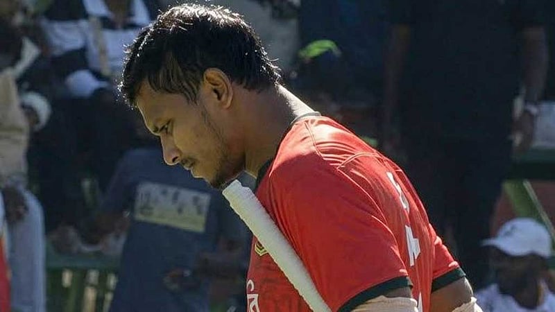 টানা চার ছক্কার ইনিংসে সাইফ উদ্দিনের দুই রেকর্ড